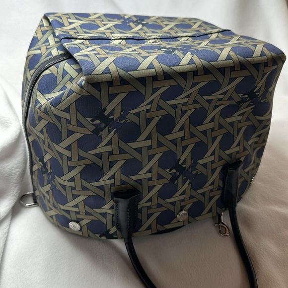 Tory Burch Geometric bag. - Picture 4 of 11